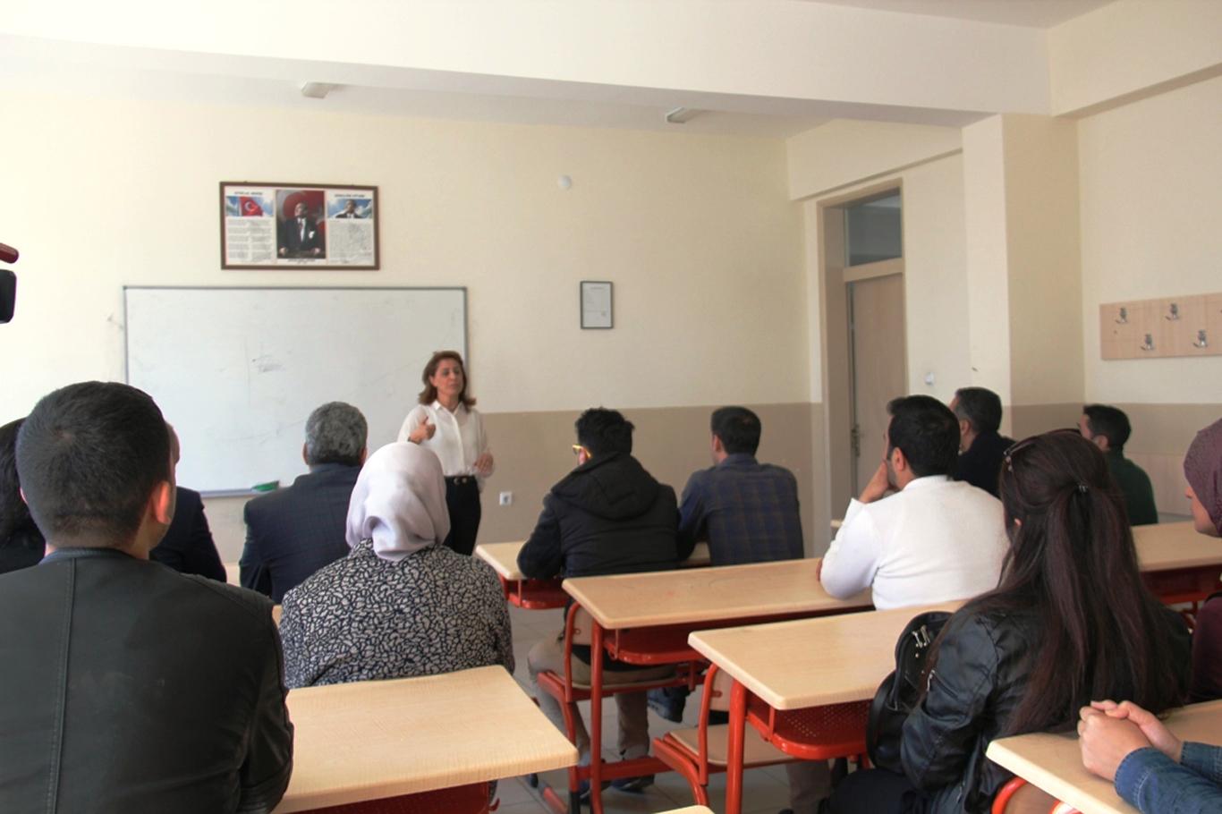 Diyarbakır’da işaret dili kursu açıldı